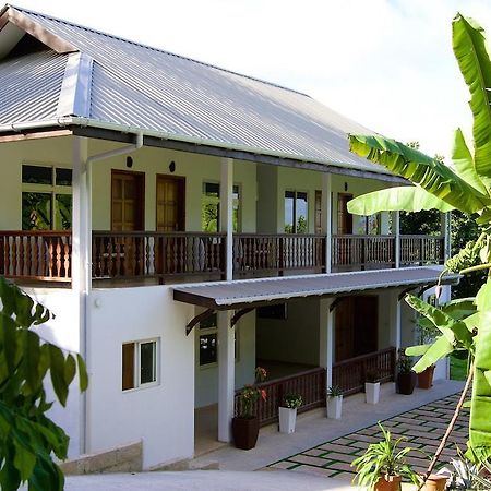 Cote Jardin - Chalets Cote Mer Baie Sainte-Anne Extérieur photo